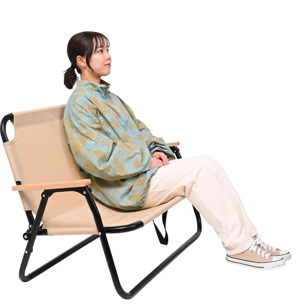 折りたたんで運べる２人掛けアウトドアベンチ