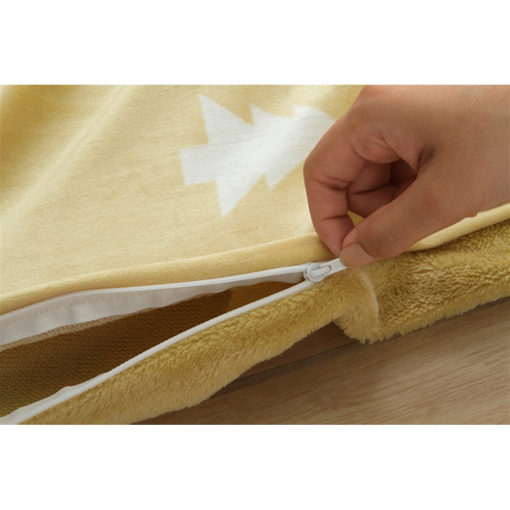 イケヒコ・コーポレーション(IKEHIKO)　こたつ布団 カバー 洗える 正方形 ファスナータイプ 北欧調 イエロー 約195×195cm　「ホース カバー」