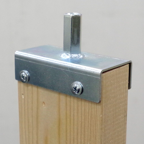 2 4材用アジャスター 2バイ用 アジャスターねじ太さm10 2バイ用 木材 建材 金物 ホームセンターコーナンの通販サイト 2 4材用アジャスター 2バイ用 アジャスターねじ太さm10 2バイ用 木材 建材 金物 ホームセンターコーナンの通販サイト