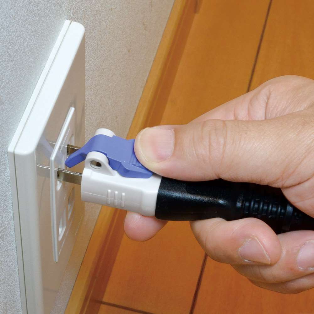 朝日電器　楽に抜けるアダプター　ＲＴＰ－３０１Ｂ（Ｗ）