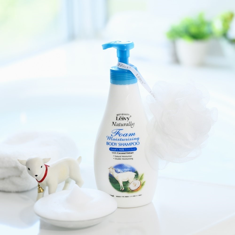 レイヴィー　フォームボディシャンプー　ゴートミルク　１０００ＭＬ