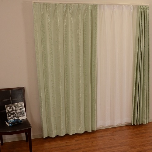 厚地カーテン　セラーノ　２枚組　幅１００×高さ１３５ｃｍ　グリーン