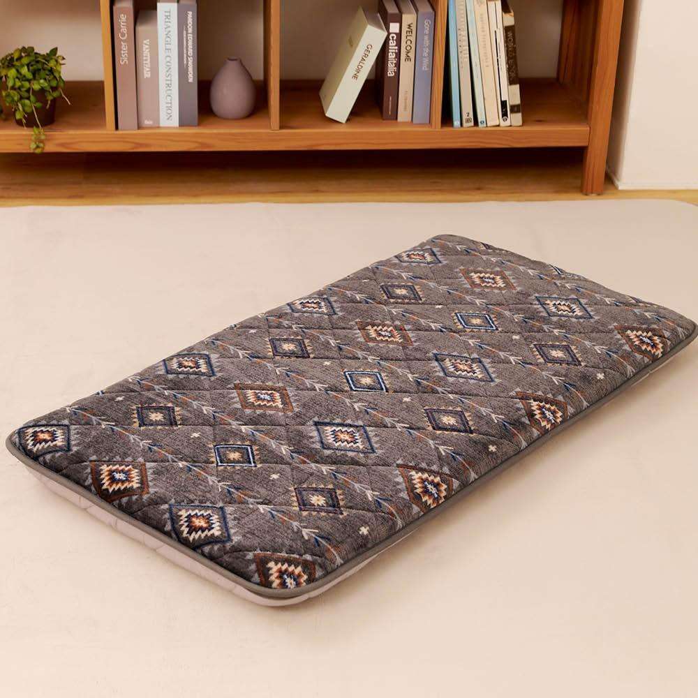 LIFELEX　３層ロングクッション　キリム　６０×１１０　ダークグレー