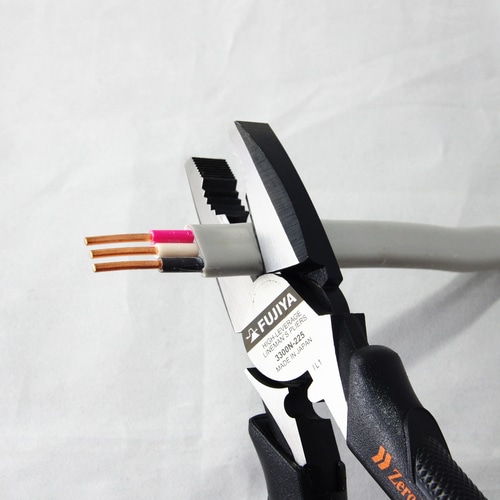フジ矢　電工職人偏芯ペンチ　Ｚｅｒｏ　Ｂｌａｃｋ 3300N225